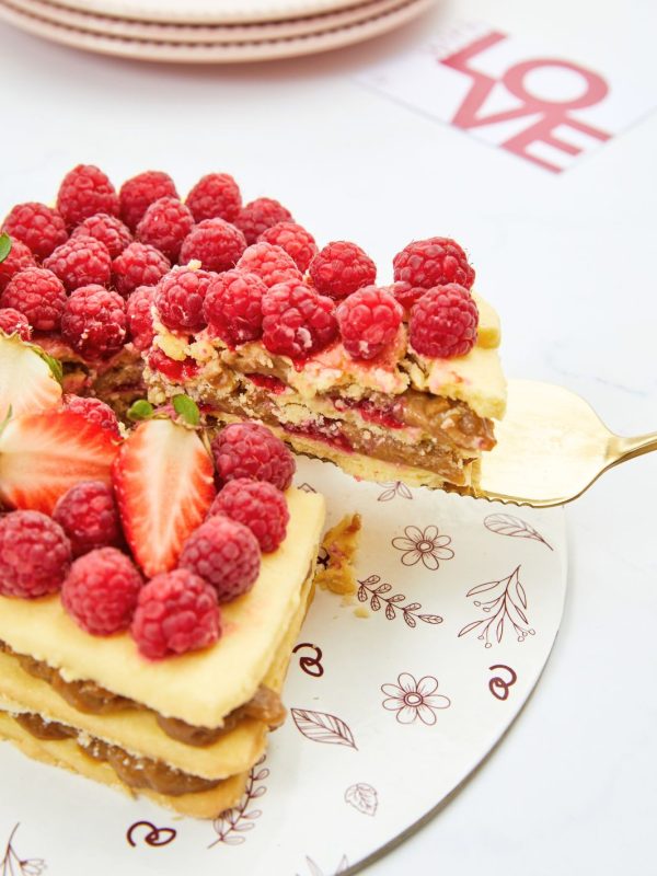 Torta alfajor de frambuesas Vegana